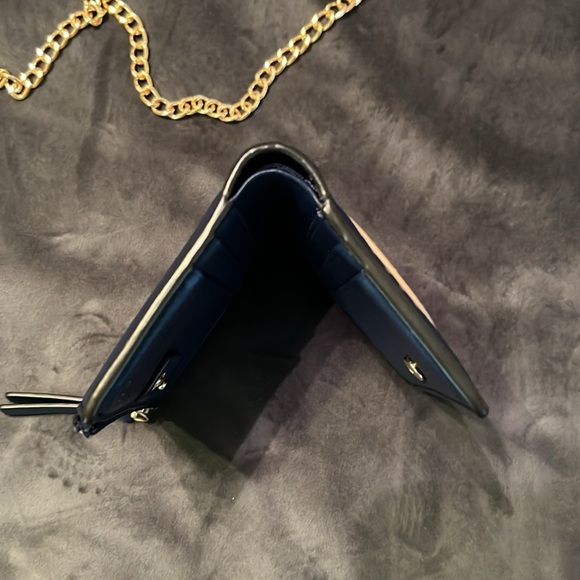 FLASH SALE🔥🔥LIKE NEW TORY BURCH PEACE & LOVE WALLET W/UNBRANDED CROSSBODY CHAIN💗 - Picture 9 of 11